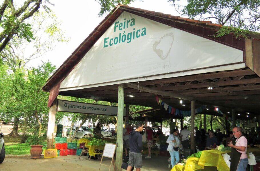 feira-menino-deus