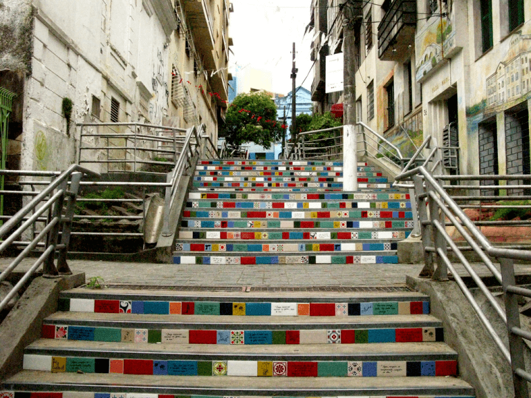 Escadarias de Porto Alegre: os degraus mais famosos da capital